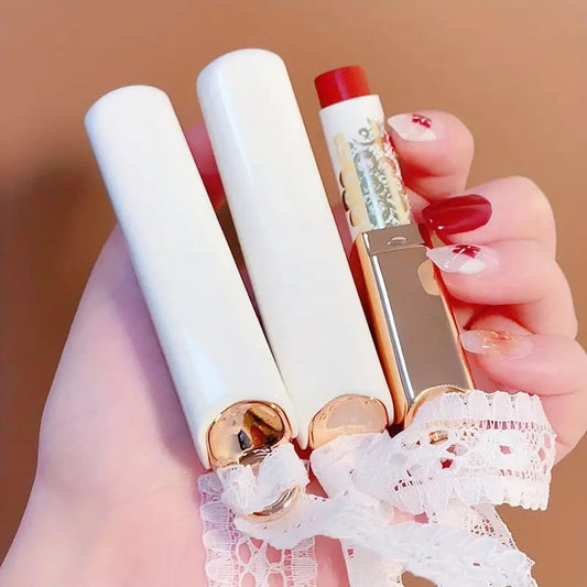 Rouge à lèvres mat effet brume, longue tenue, sans transfert — teinte Lace